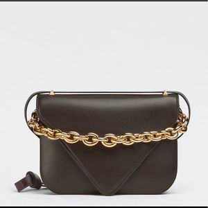 Bottega Veneta
Women's Brown Mount Small Leather Shoulder Bag